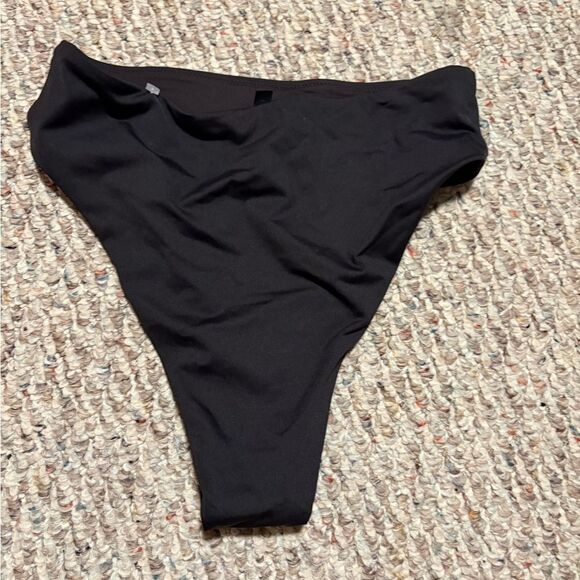 NWT Skims Mid Waist Bikini Bottom in Black Onyx- Size Small - Picture 6 of 9